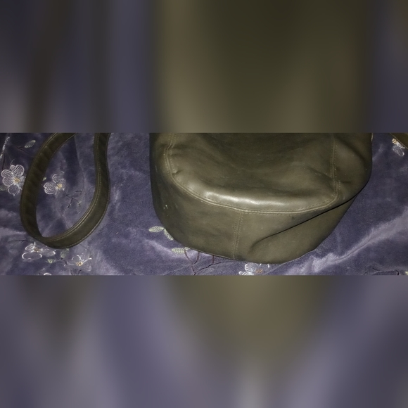 Women's Dolce Vita Large Brownish Gray Crossbody Bucket Shaped Purse/Handbag - Picture 3 of 7